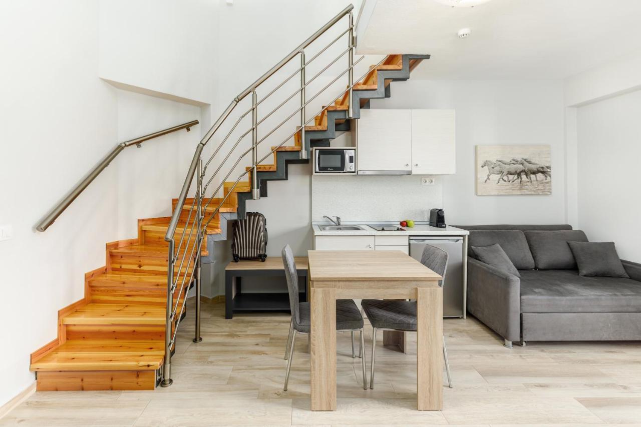 Ilis Villas Nikiti  Extérieur photo